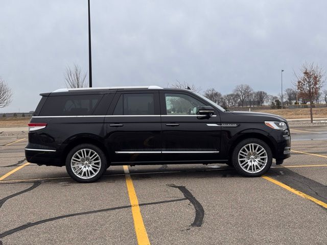 Used 2024 Lincoln Navigator Reserve L with VIN 5LMJJ3LG2REL01597 for sale in Marshall, Minnesota