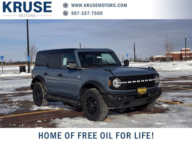 2025 Ford Bronco 4-Door Outer Banks's photo