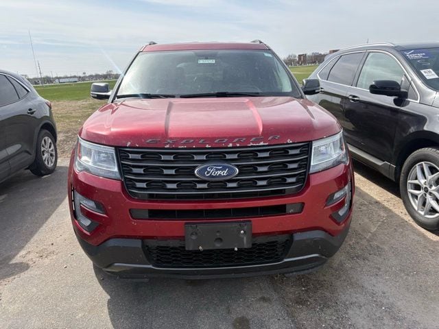 Used 2017 Ford Explorer XLT with VIN 1FM5K8D84HGC76064 for sale in Marshall, Minnesota