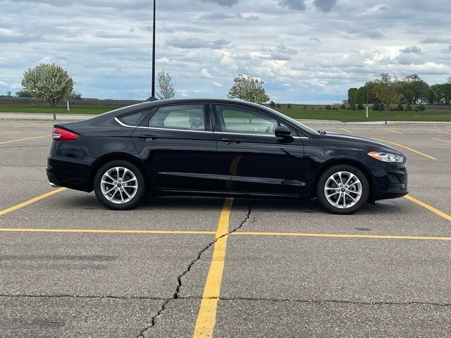Used 2019 Ford Fusion SE with VIN 3FA6P0HD3KR235160 for sale in Marshall, Minnesota