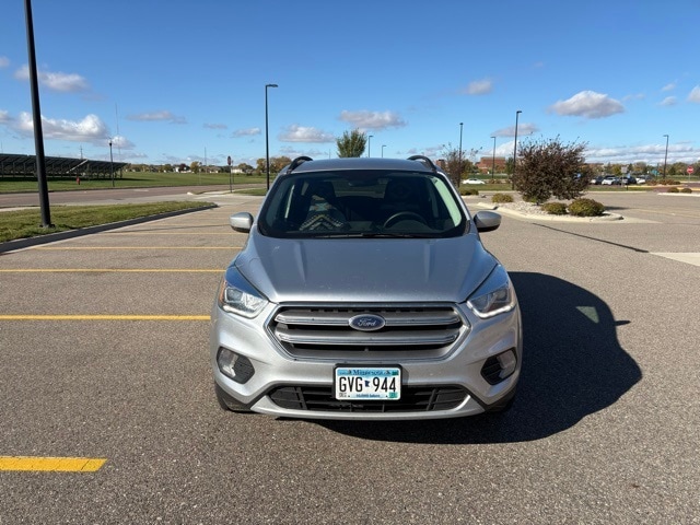 Used 2017 Ford Escape SE with VIN 1FMCU9GD1HUC26000 for sale in Marshall, Minnesota