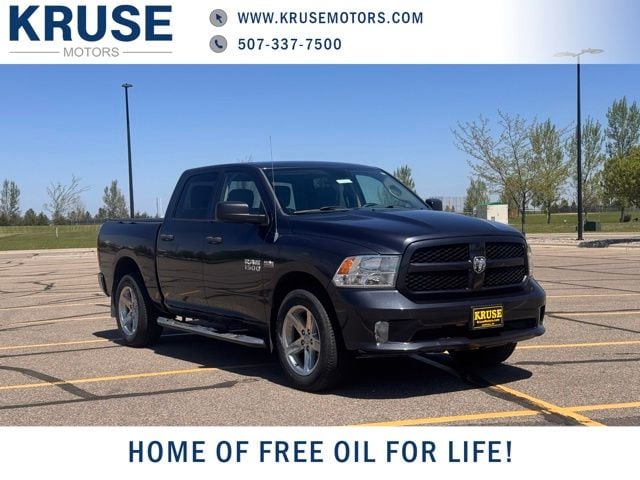 2014 RAM 1500 Express 4x4 Crew Cab's photo