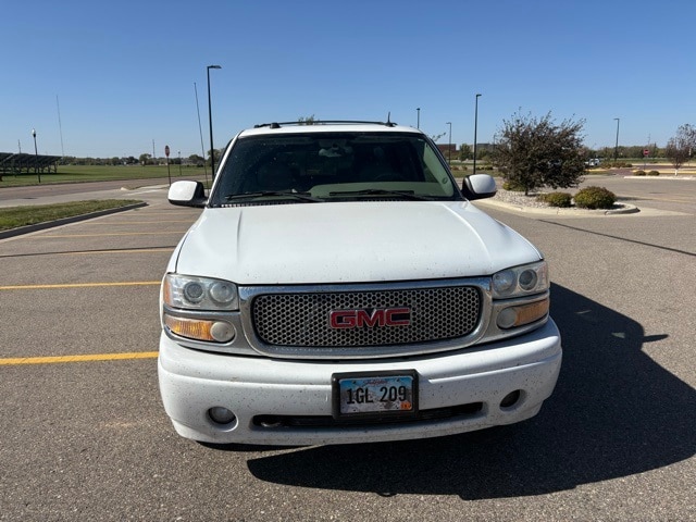Used 2004 GMC Yukon XL Denali with VIN 1GKFK66U94J189219 for sale in Marshall, Minnesota