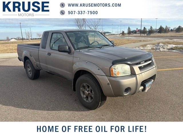 2004 Nissan Frontier XE's photo