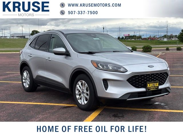 2020 Ford Escape SE's photo