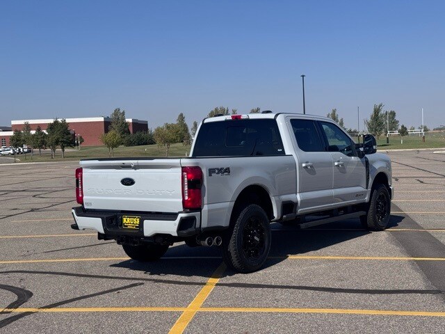 2026 Ford F-250 Lariat photo 3