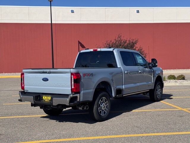 2026 Ford F-250 Lariat photo 3