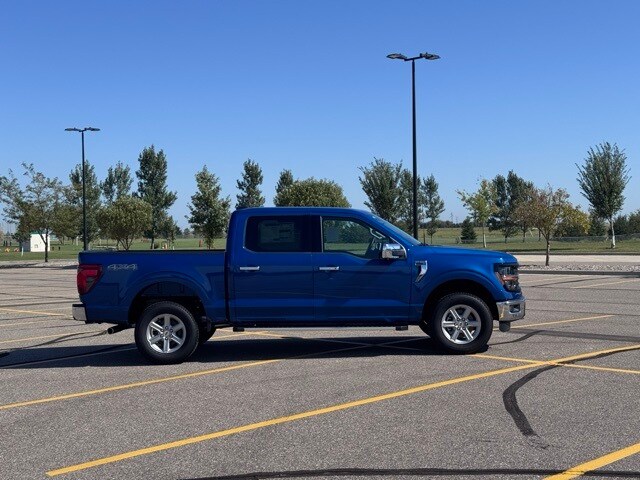 2025 Ford F-150 XLT photo 2