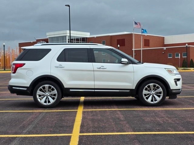 2019 Ford Explorer Limited photo 3