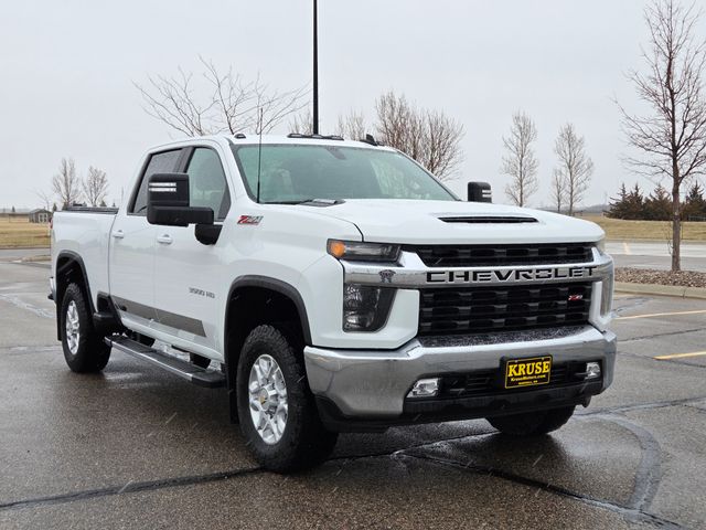 Used 2021 Chevrolet Silverado 3500HD LT with VIN 1GC4YTEY6MF317889 for sale in Marshall, Minnesota