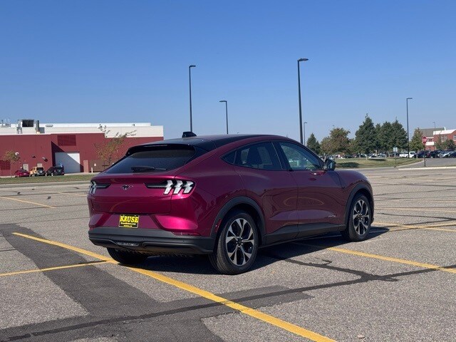 2025 Ford Mustang Mach-E Select photo 2