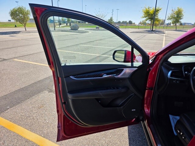 2023 Cadillac XT6 Premium Luxury photo 4