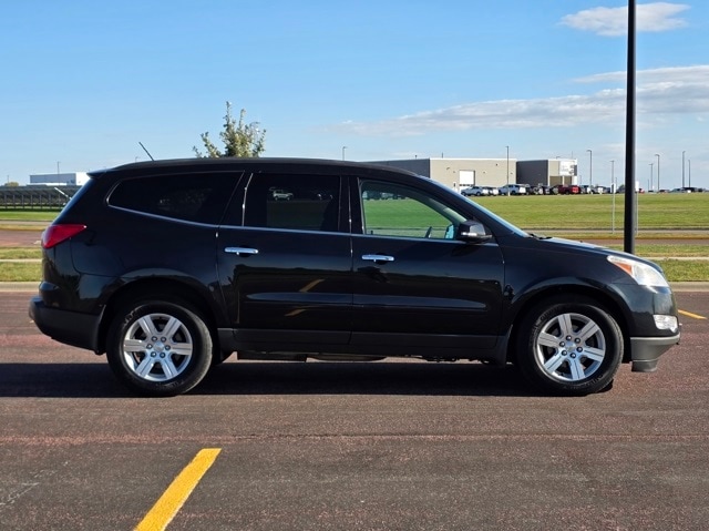 Used 2011 Chevrolet Traverse 1LT with VIN 1GNKVGED7BJ150044 for sale in Marshall, Minnesota