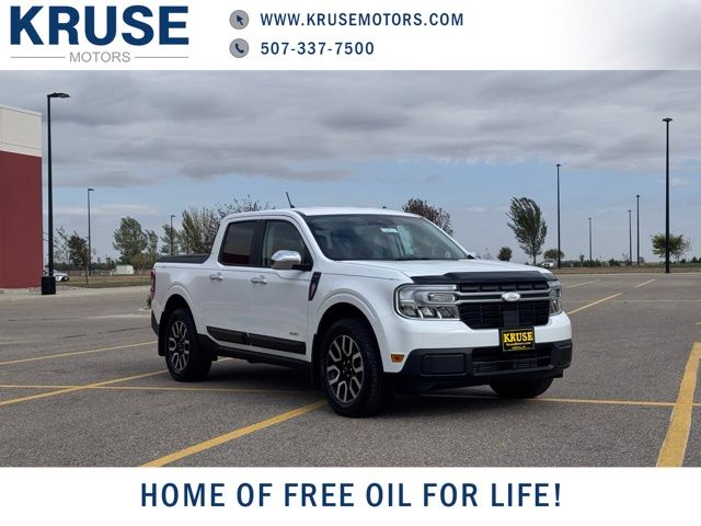 2024 Ford Maverick Lariat's photo