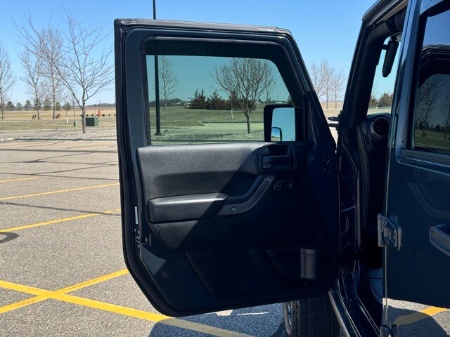 2018 Jeep Wrangler Unlimited Willys Wheeler photo 4