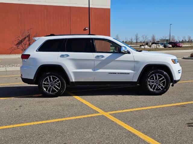 Used 2021 Jeep Grand Cherokee Limited with VIN 1C4RJFBG4MC729253 for sale in Marshall, Minnesota