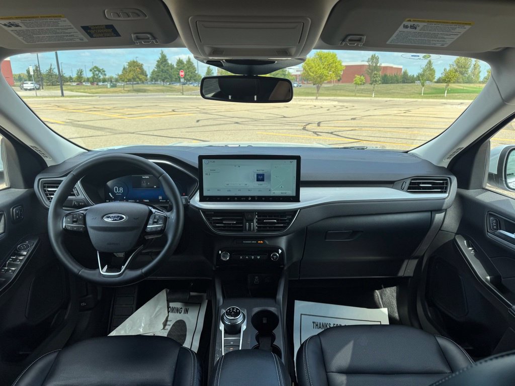 2025 Ford Escape Platinum - Photo 16