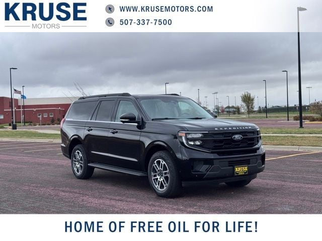 2025 Ford Expedition Active's photo