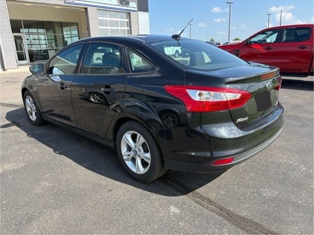 Used 2013 Ford Focus SE with VIN 1FADP3F29DL381896 for sale in Marshall, Minnesota