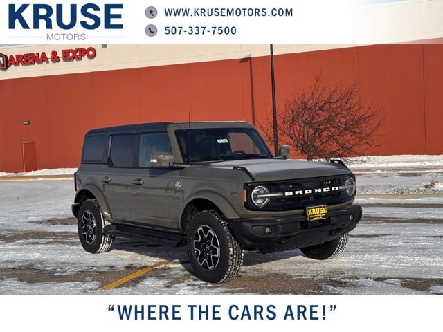 2025 Ford Bronco 4-Door Outer Banks's photo
