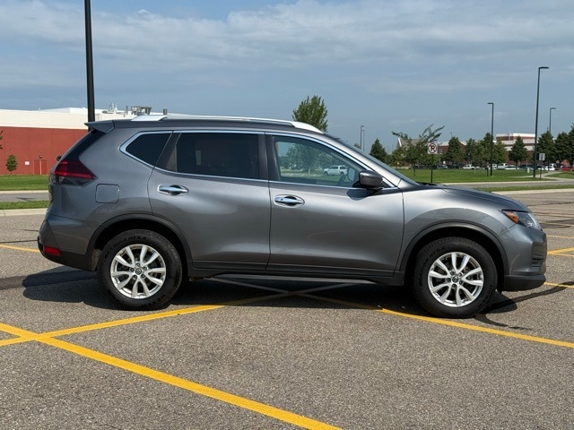 Used 2019 Nissan Rogue SV with VIN KNMAT2MV1KP503012 for sale in Marshall, Minnesota
