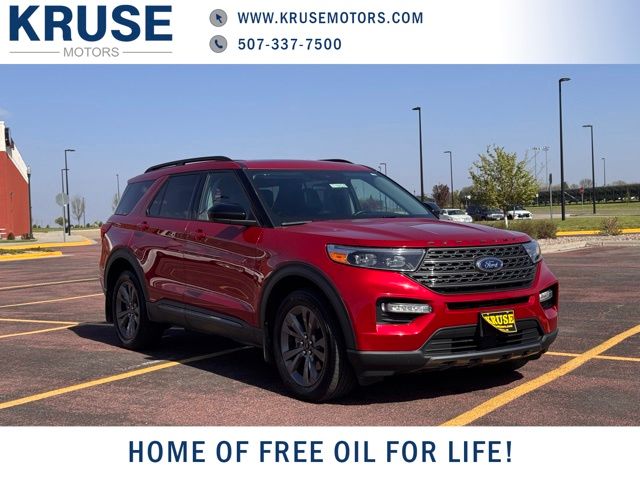 2023 Ford Explorer XLT 4WD's photo