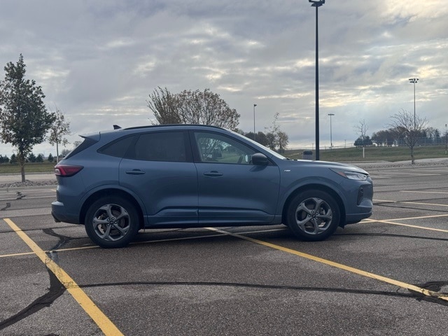 2023 Ford Escape ST-Line photo 3