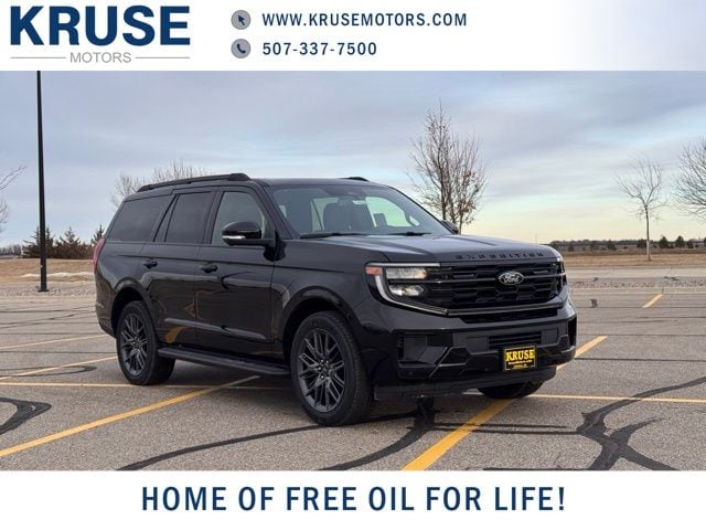 2026 Ford Expedition Platinum's photo