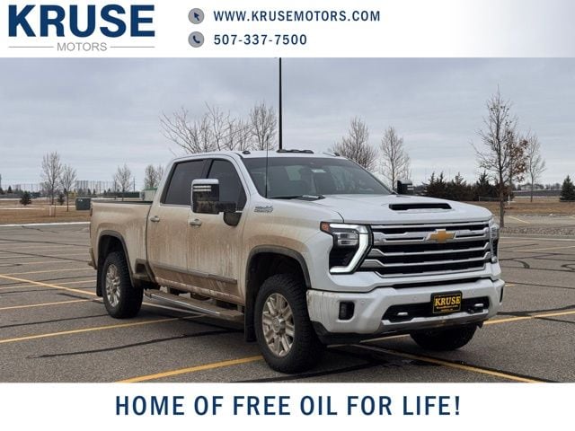 2025 Chevrolet Silverado 2500HD High Country's photo