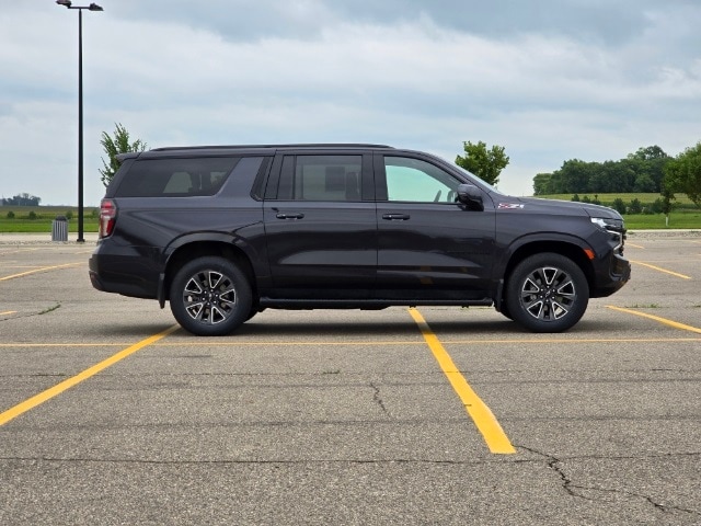 Certified 2023 Chevrolet Suburban Z71 with VIN 1GNSKDKD0PR180782 for sale in Marshall, MN