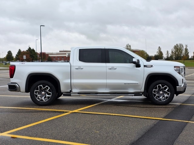 Used 2023 GMC Sierra 1500 SLT with VIN 3GTUUDE83PG303436 for sale in Marshall, Minnesota