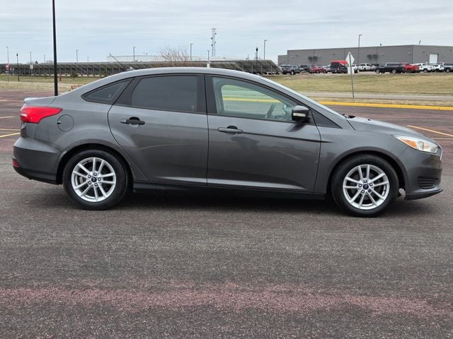 Used 2015 Ford Focus SE with VIN 1FADP3F27FL261629 for sale in Marshall, Minnesota
