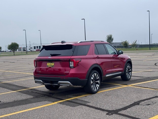2025 Ford Explorer Platinum photo 3