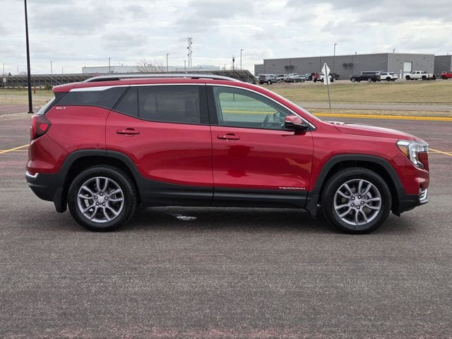 Used 2024 GMC Terrain SLT with VIN 3GKALVEG8RL273366 for sale in Marshall, Minnesota