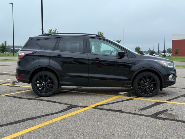 Used 2018 Ford Escape SE with VIN 1FMCU9GD0JUA23136 for sale in Marshall, Minnesota