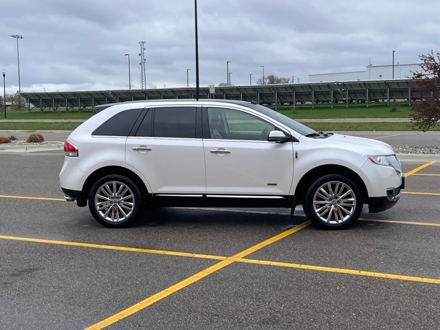 Used 2013 Lincoln MKX  with VIN 2LMDJ8JKXDBL03434 for sale in Marshall, Minnesota