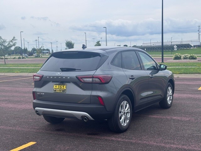 2025 Ford Escape Active photo 2