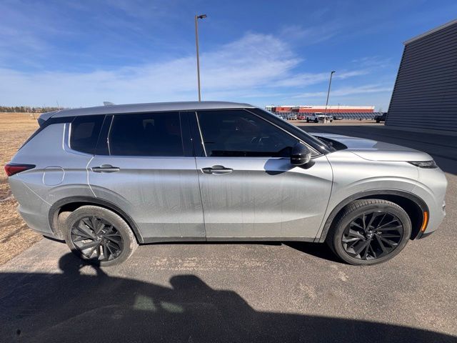Used 2022 Mitsubishi Outlander Black Edition with VIN JA4J4UA80NZ065609 for sale in Marshall, Minnesota
