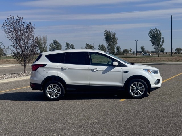 Used 2019 Ford Escape SE with VIN 1FMCU9GD0KUC27467 for sale in Marshall, Minnesota