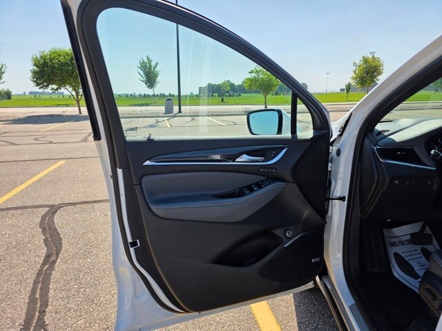 2023 Buick Enclave Premium photo 4