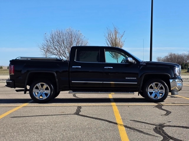 Used 2018 GMC Sierra 1500 SLT with VIN 3GTU2NEJ7JG490055 for sale in Marshall, Minnesota