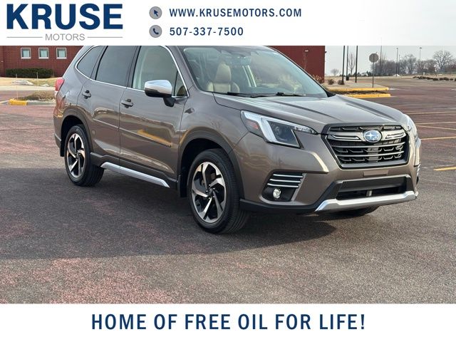 2024 Subaru Forester Touring's photo
