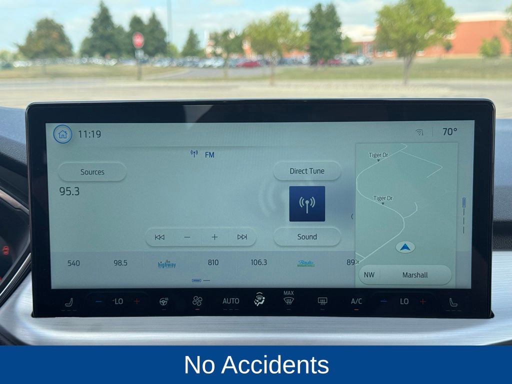 2025 Ford Escape Platinum - Photo 22