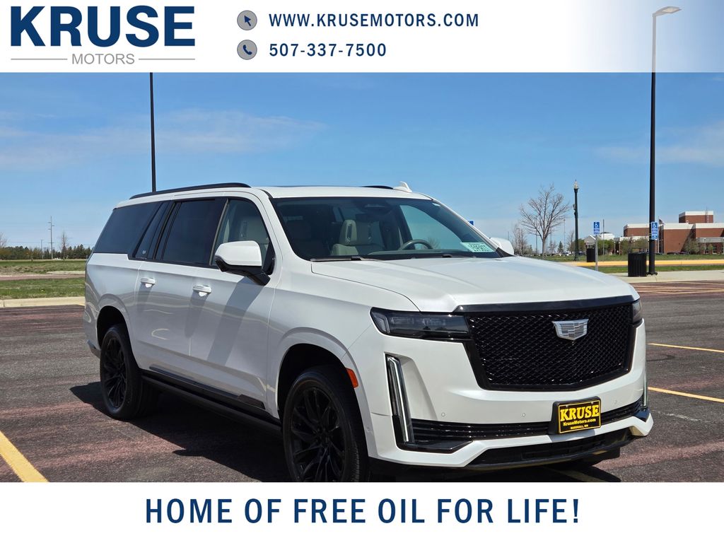 2023 Cadillac Escalade ESV 4WD Sport Platinum's photo