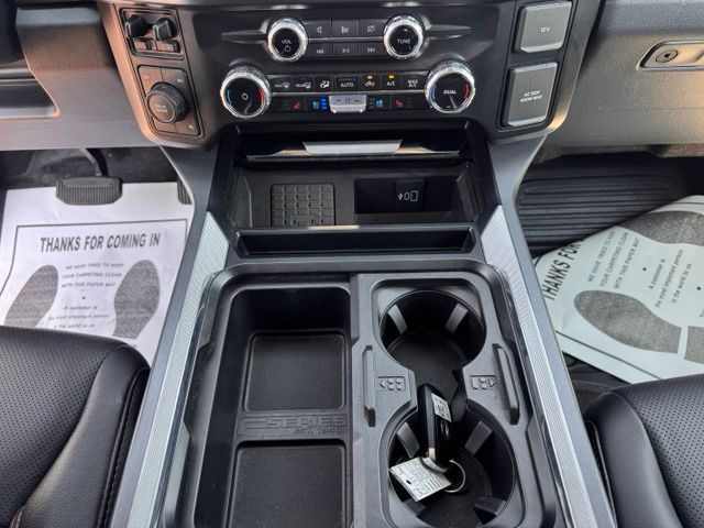2024 Ford F-450 Super Duty Chassis Cab Lariat - Photo 19