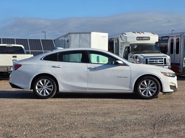 Used 2020 Chevrolet Malibu 1LT with VIN 1G1ZD5ST8LF058027 for sale in Marshall, Minnesota