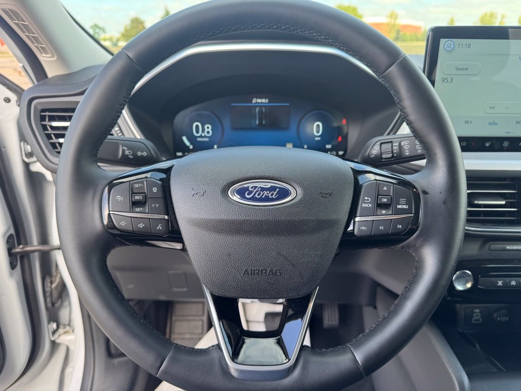 2025 Ford Escape Platinum - Photo 11