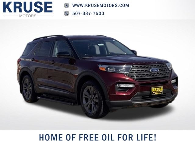 2022 Ford Explorer XLT 4WD's photo