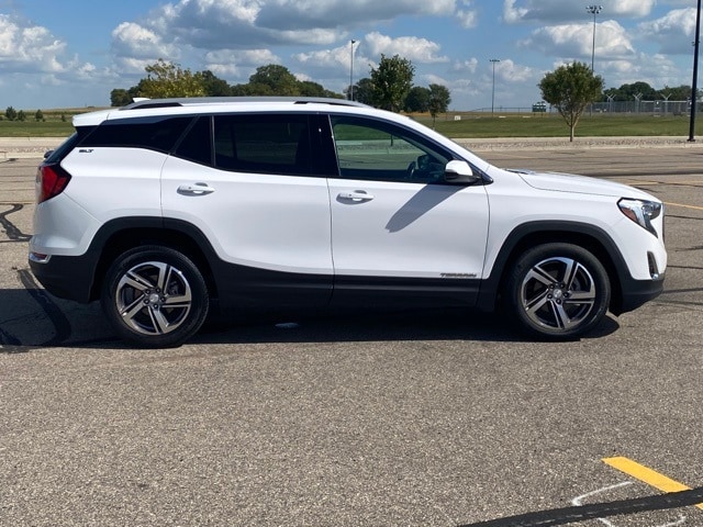 Used 2021 GMC Terrain SLT with VIN 3GKALVEV9ML305538 for sale in Marshall, MN