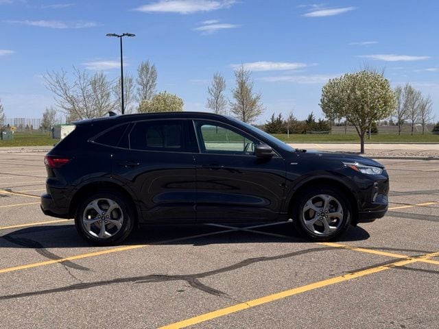 Used 2024 Ford Escape ST-Line with VIN 1FMCU9MN5RUA09113 for sale in Marshall, Minnesota